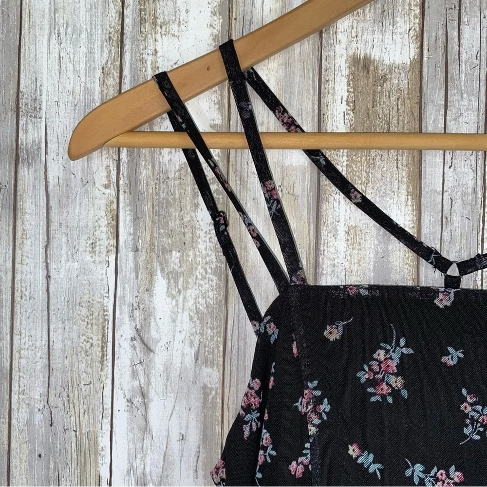 Xhilaration Black & Floral Romper - Picture 4 of 6